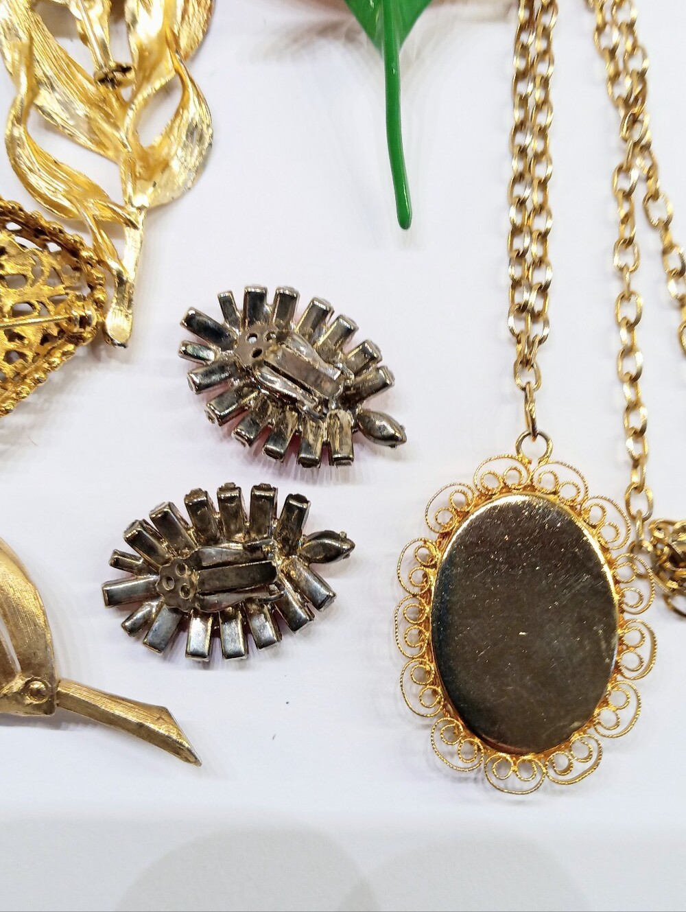 Vintage Jewelry Lot Enamel Flowers Rhinestone Pin Earrings - Picture 10 of 14